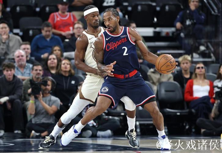 莱昂纳德24+12力压库里27+6 快船主场惊险击败勇士