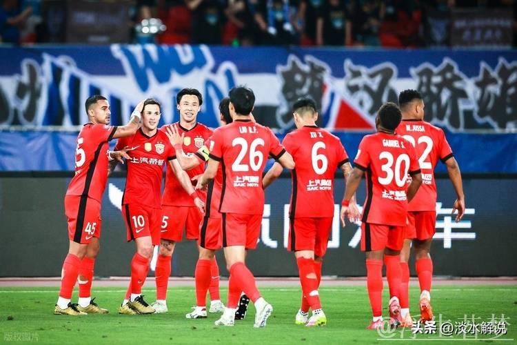 第十四轮对决：浙江与上海海港2-2战平赛事集锦
